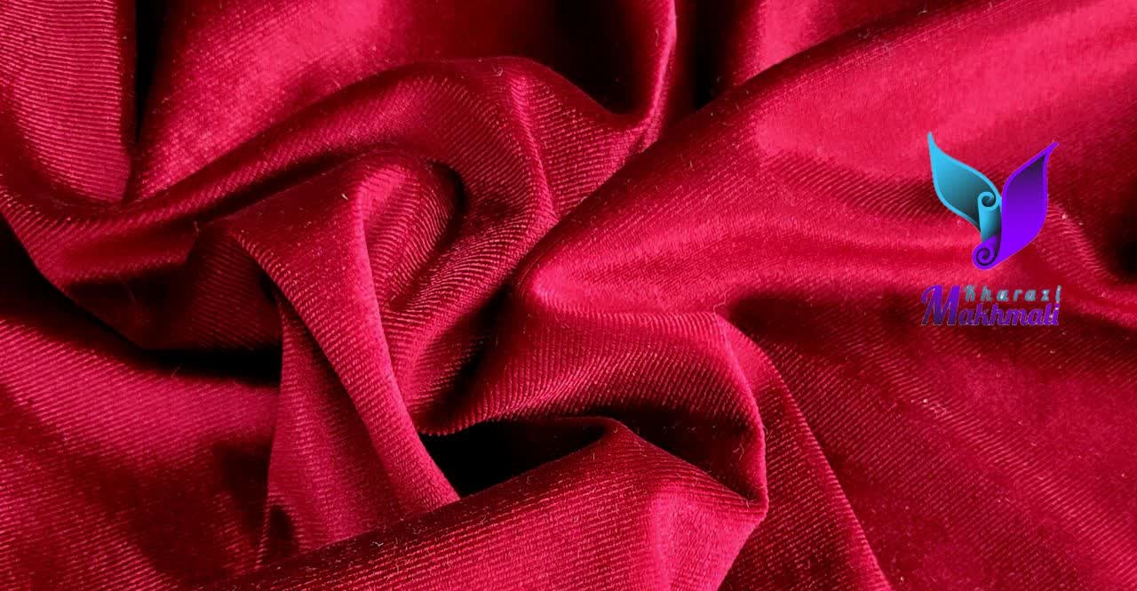 مخمل کشی قرمز