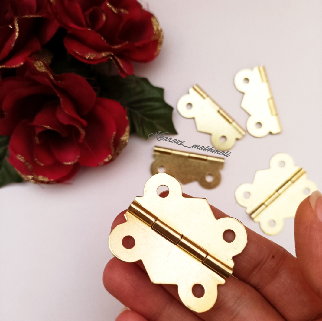 لولا 4 سانت پروانه ای طلایی