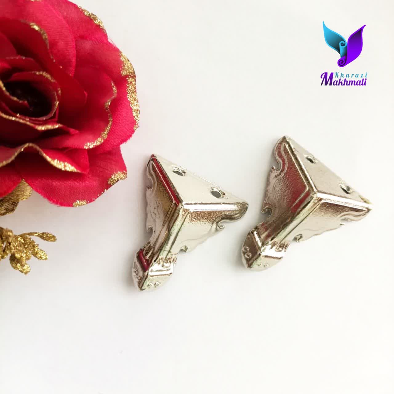 پایه فلزی 4 سانت کلاسیک نقره ای