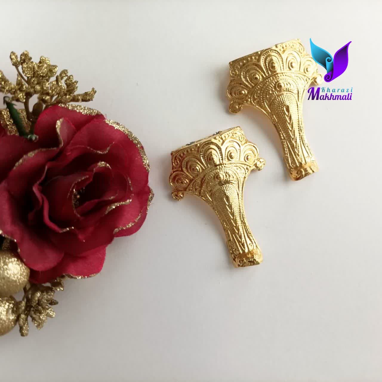 پایه فلزی سلطنتی