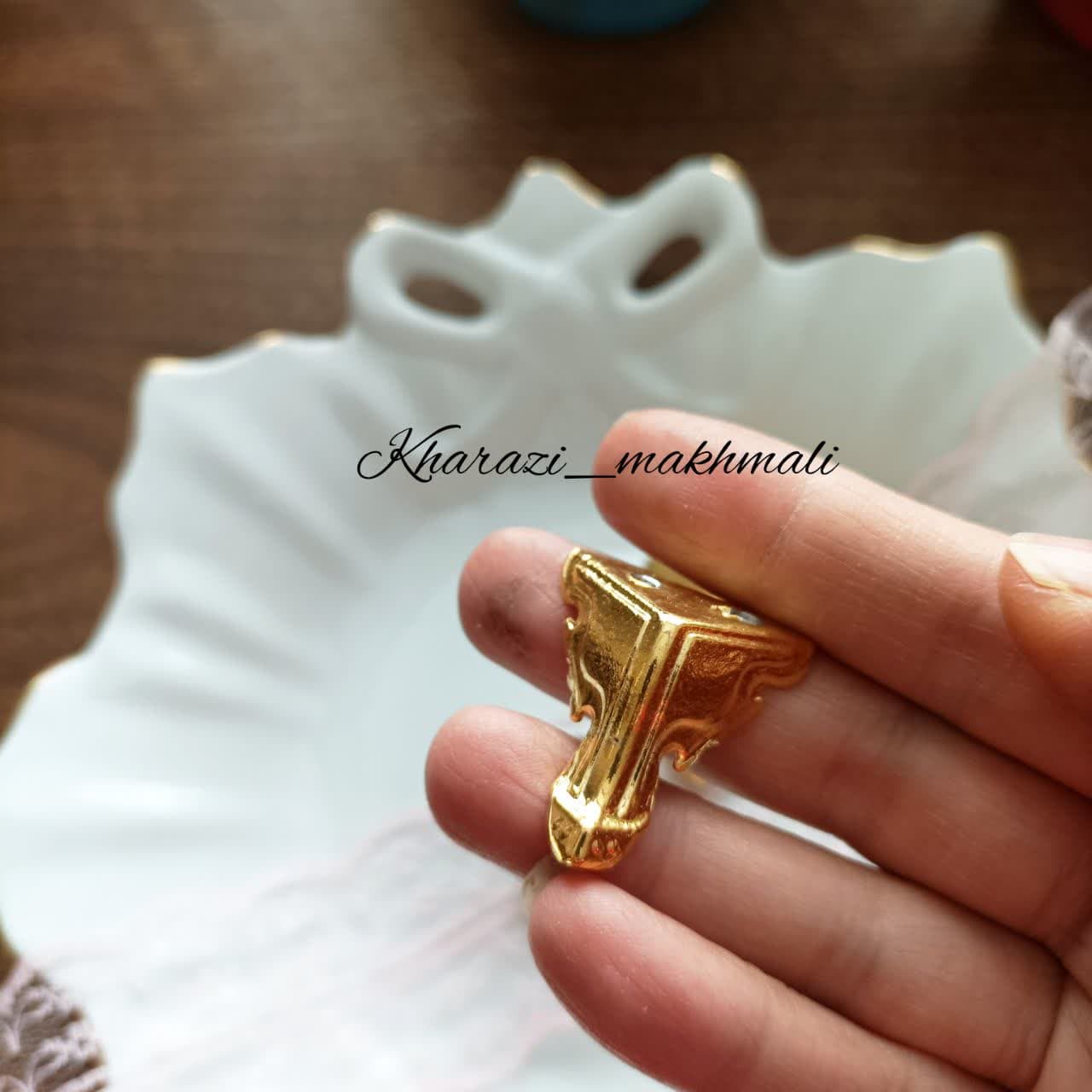 قیمت پایه فلزی