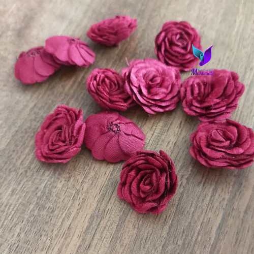 گل ساتن زرشکی کوچک